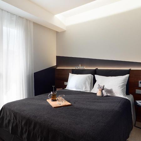The H Experience - Stylish 2Bd Apt With Balcony In Heraklion Center Buitenkant foto
